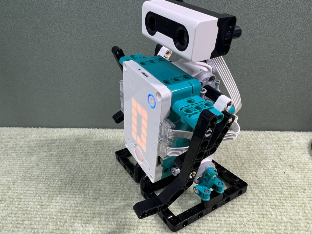 歩行ロボットのプロトタイプ│枚方ロボットプログラミング学習塾