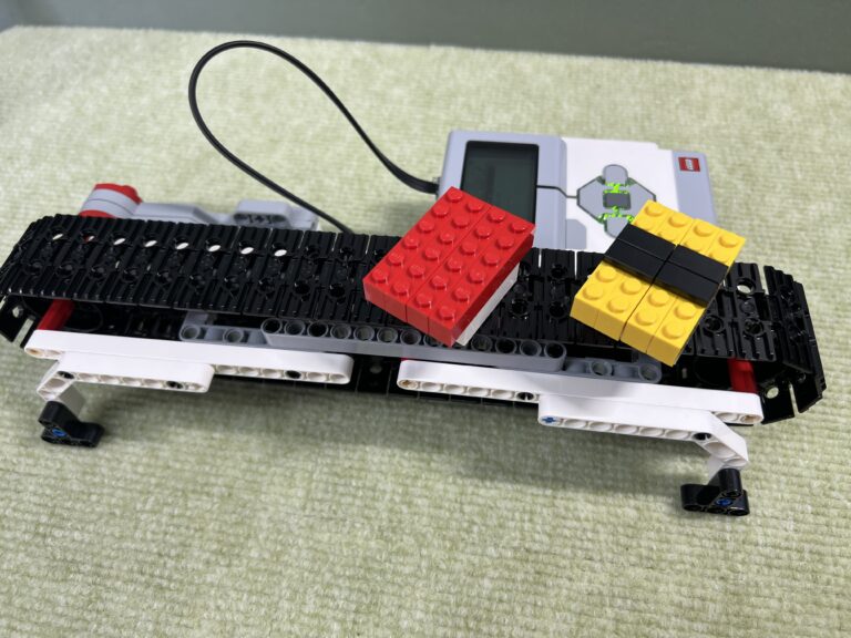 ベルトコンベアを改造して学ぼう│枚方ロボットプログラミング学習塾